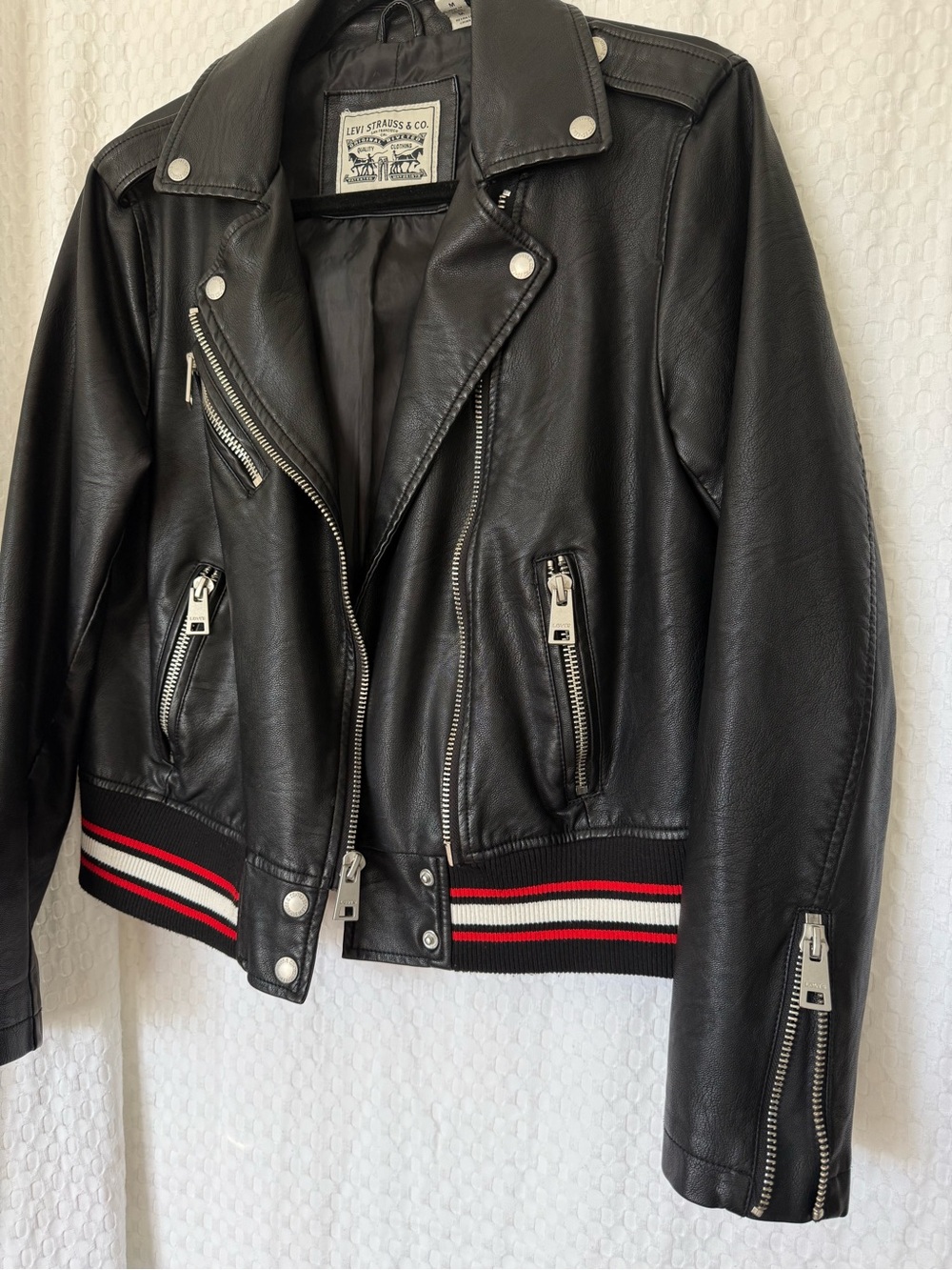 Levi’s Faux Leather Moto Jacket Varsity Stripe Rib Knit Hem Black Medium - Picture 5 of 8